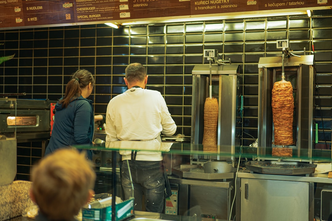 The Labor Crisis That's Gutting Diner Operations (Image Credits: Unsplash)