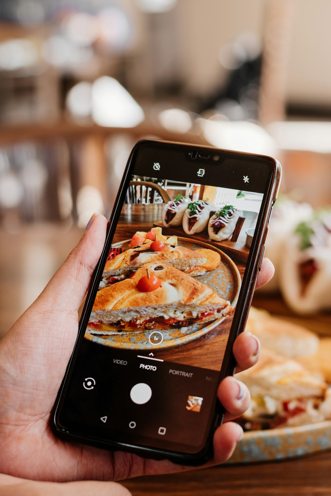 Leveraging Online Resources for Budget Meals (image credits: unsplash)