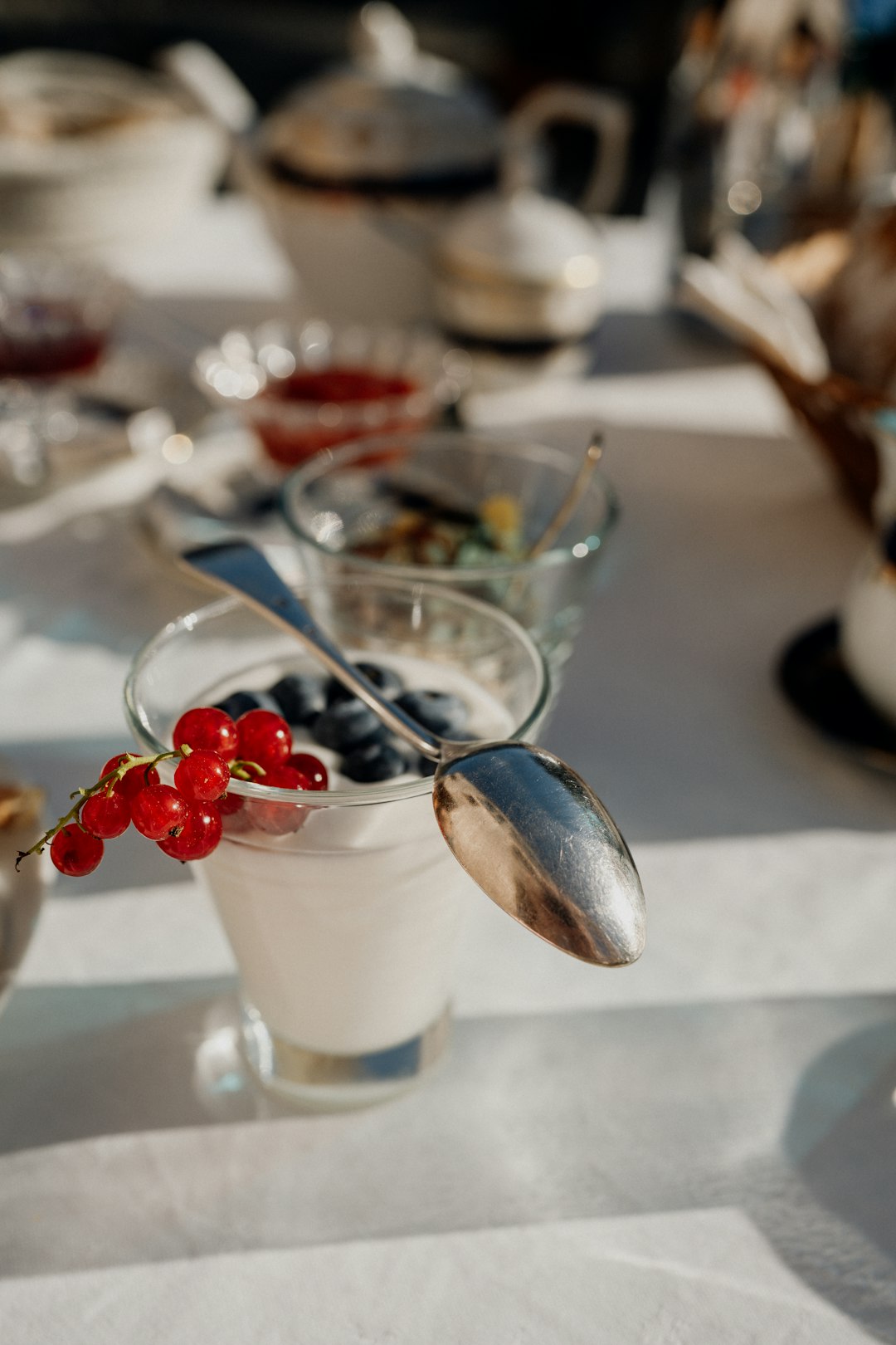 Greek Yogurt Parfaits with Granola (image credits: unsplash)