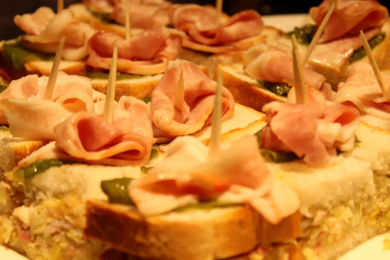 Basque Country, Spain – Where Pintxos Are an Art Form (Image Credits: Wikimedia)