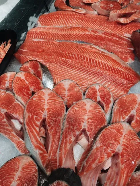 Fatty Fish: The Non-Negotiable Brain and Heart Food (Image Credits: Pexels)