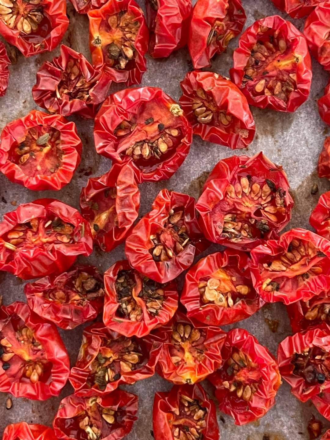 Sun-Dried Tomatoes Dominate Upscale Menus (Image Credits: Unsplash)