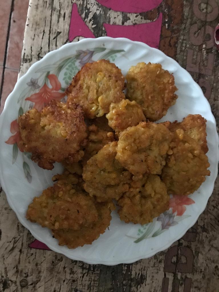 Corn Fritters: A Tasty Snack (image credits: wikimedia)