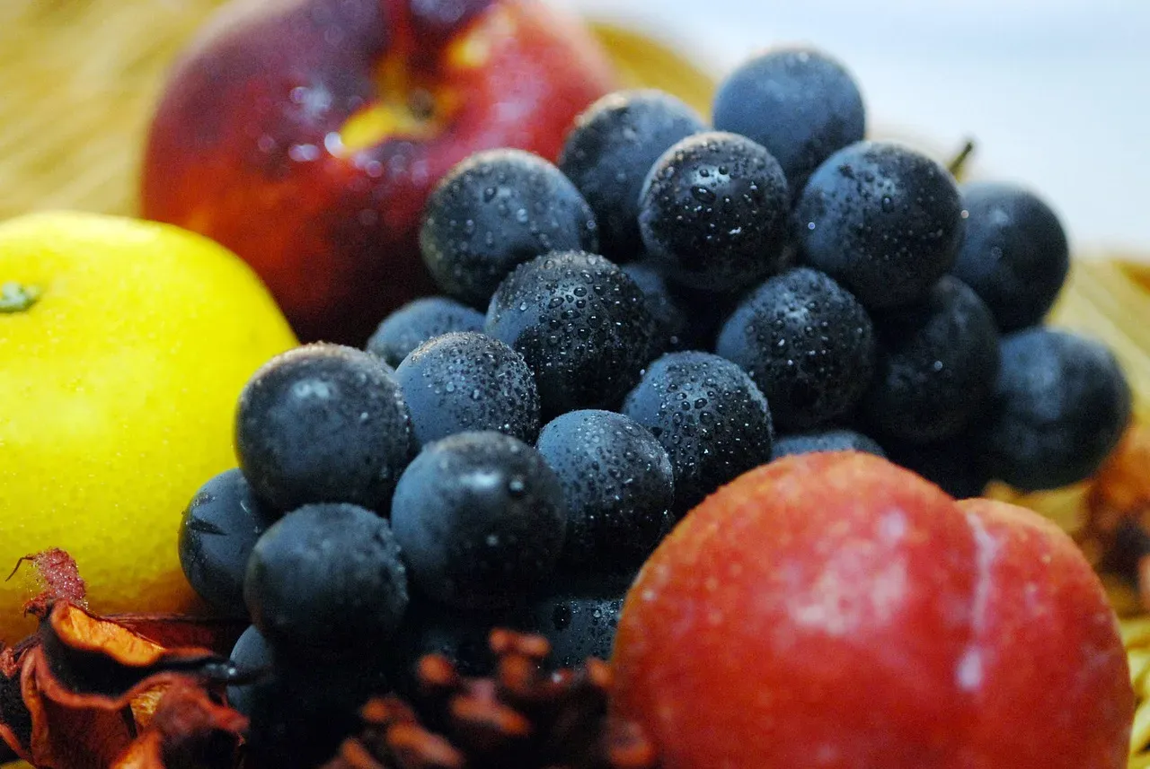 Snack #2: Grapes (Image Credits: Pixabay)