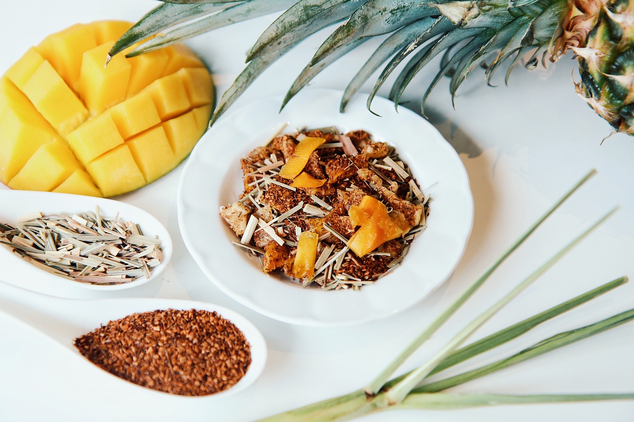 Frozen Mango & Pineapple (image credits: pixabay)