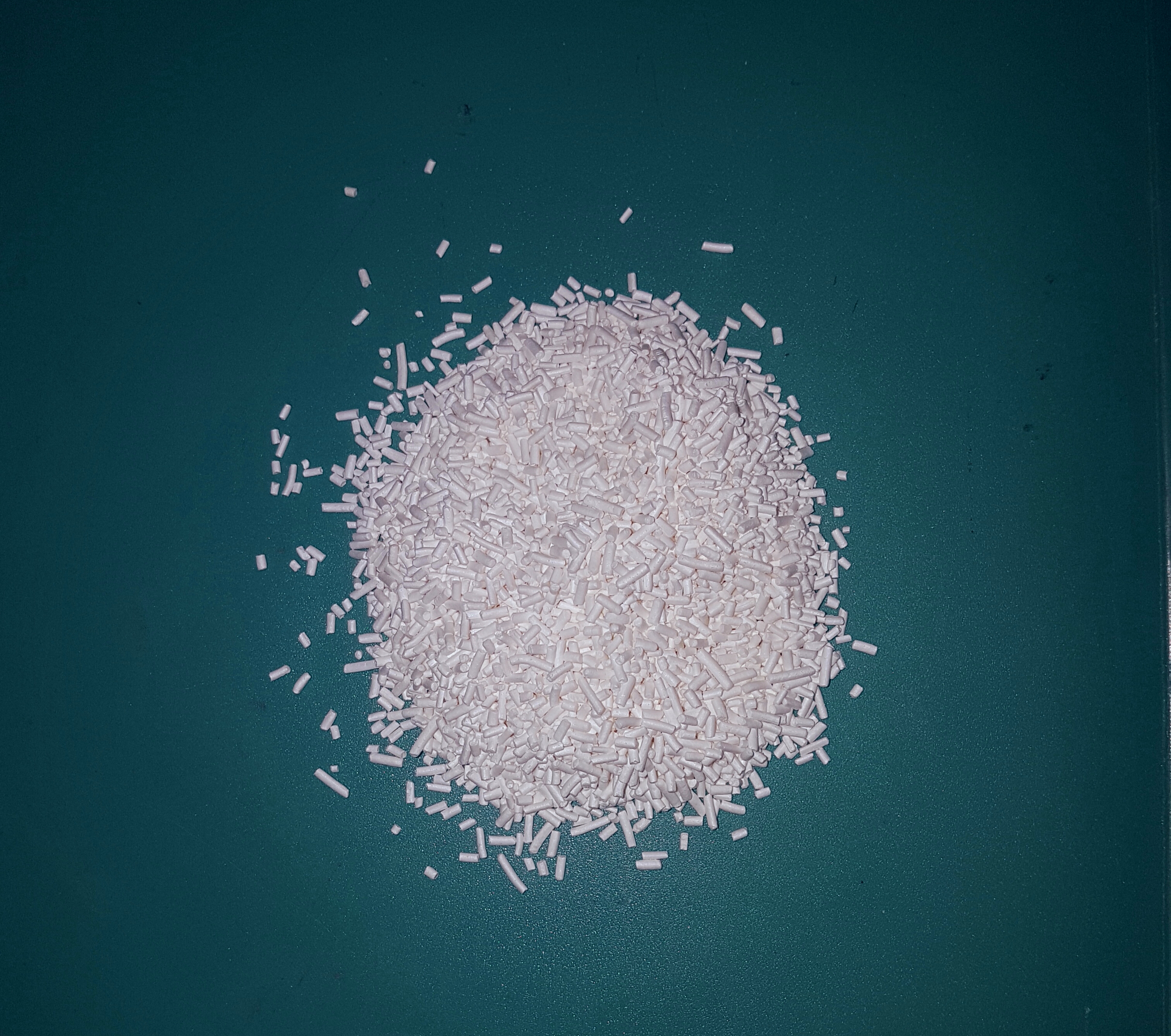 E202 (Potassium Sorbate): Hidden in the Crust (image credits: wikimedia)