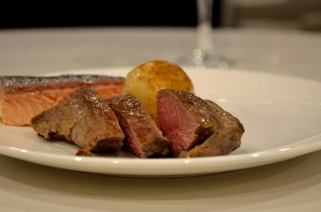 The Maillard Reaction: The Science Behind the Sear (Image Credits: Unsplash)