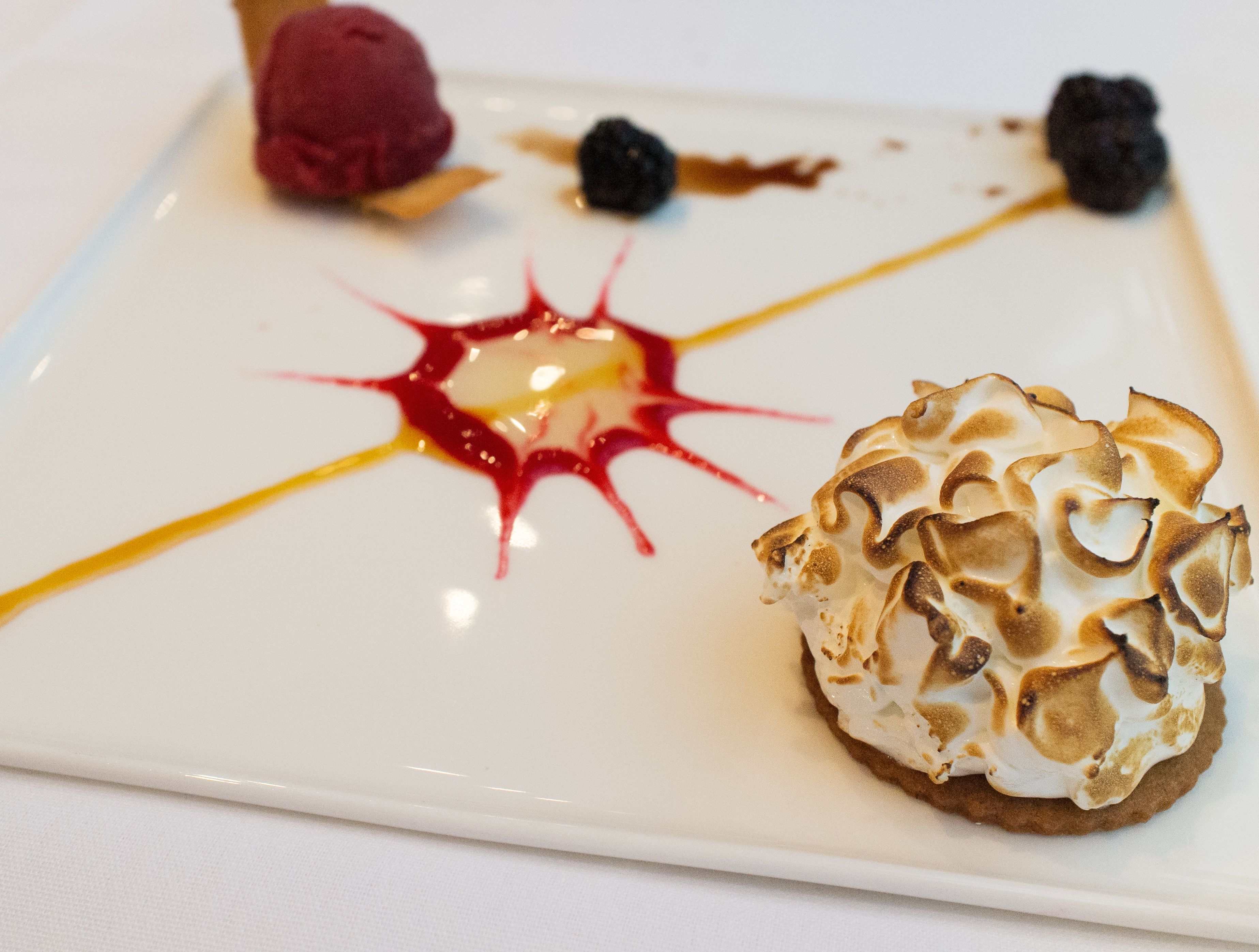 Baked Alaska - The Theatrical Showstopper (Image Credits: Wikimedia)