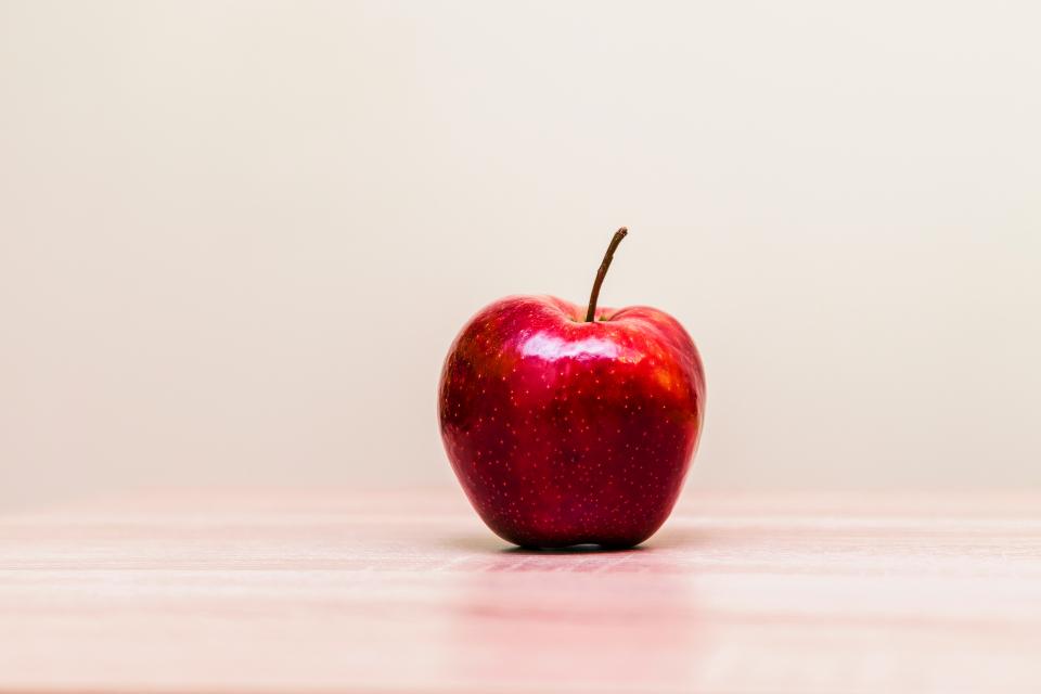Apples: The Everyday Fruit with Extraordinary Benefits (image credits: stocksnap)