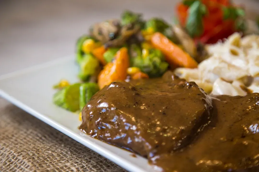 3. The Salisbury Steak Tray: The Humble Working Man's Hero (Image Credits: Unsplash)