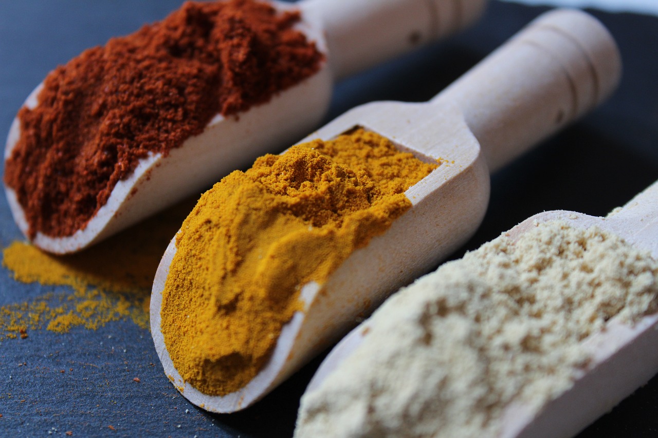 The Spice Factor: Turmeric, Ginger, and Garlic as Vegetable Allies (image credits: pixabay)