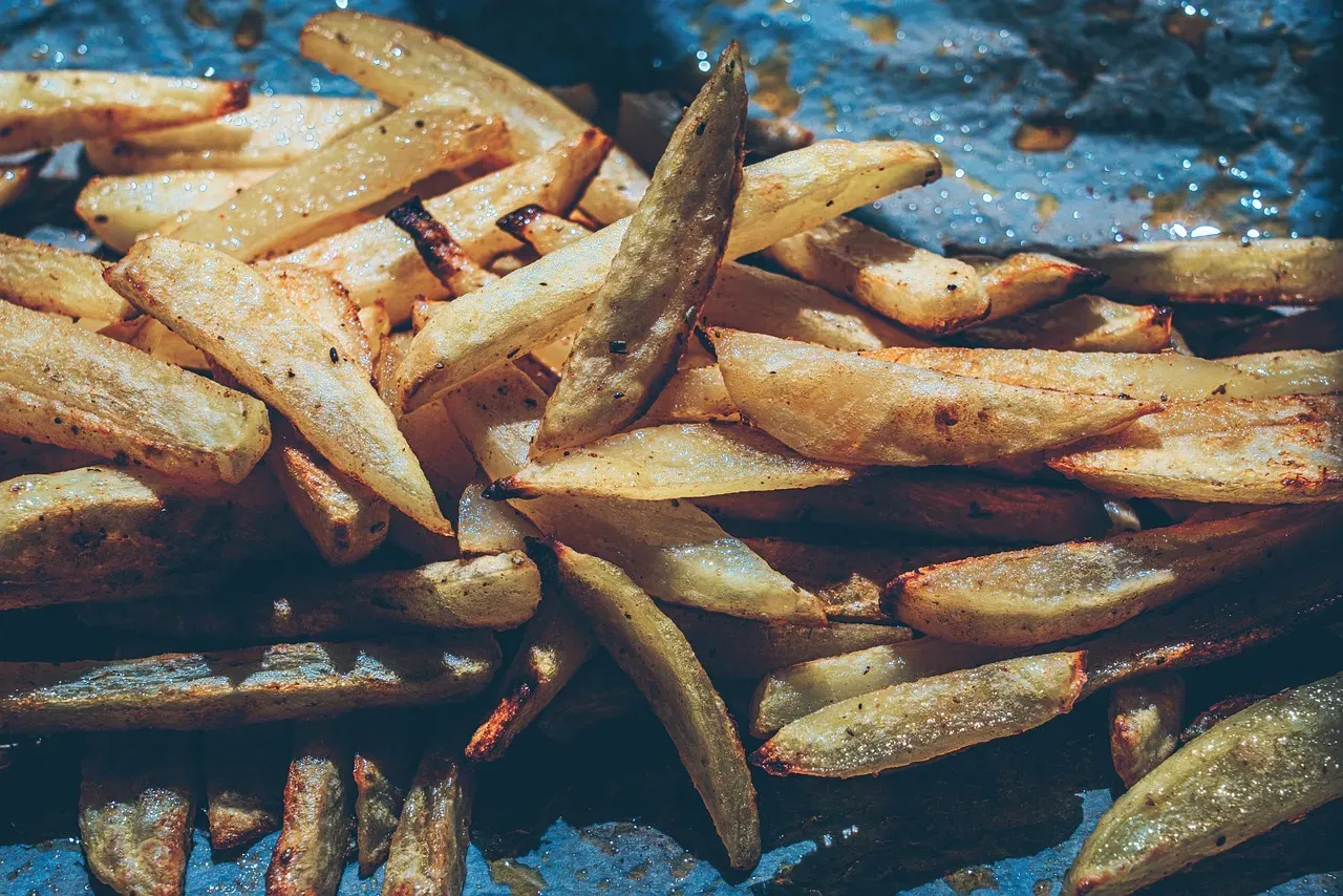 Reheat Properly to Restore Crispiness (Image Credits: Pixabay)