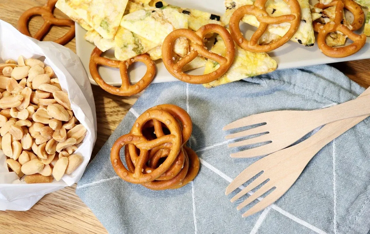 2. Sweet and Salty: The Science Behind Your Favorite Snack (Image Credits: Pixabay)