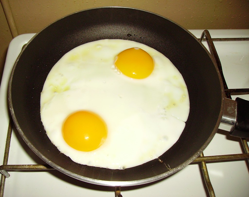Eggs - The Protein That Doesn't Handle Heat Well (Image Credits: Flickr)