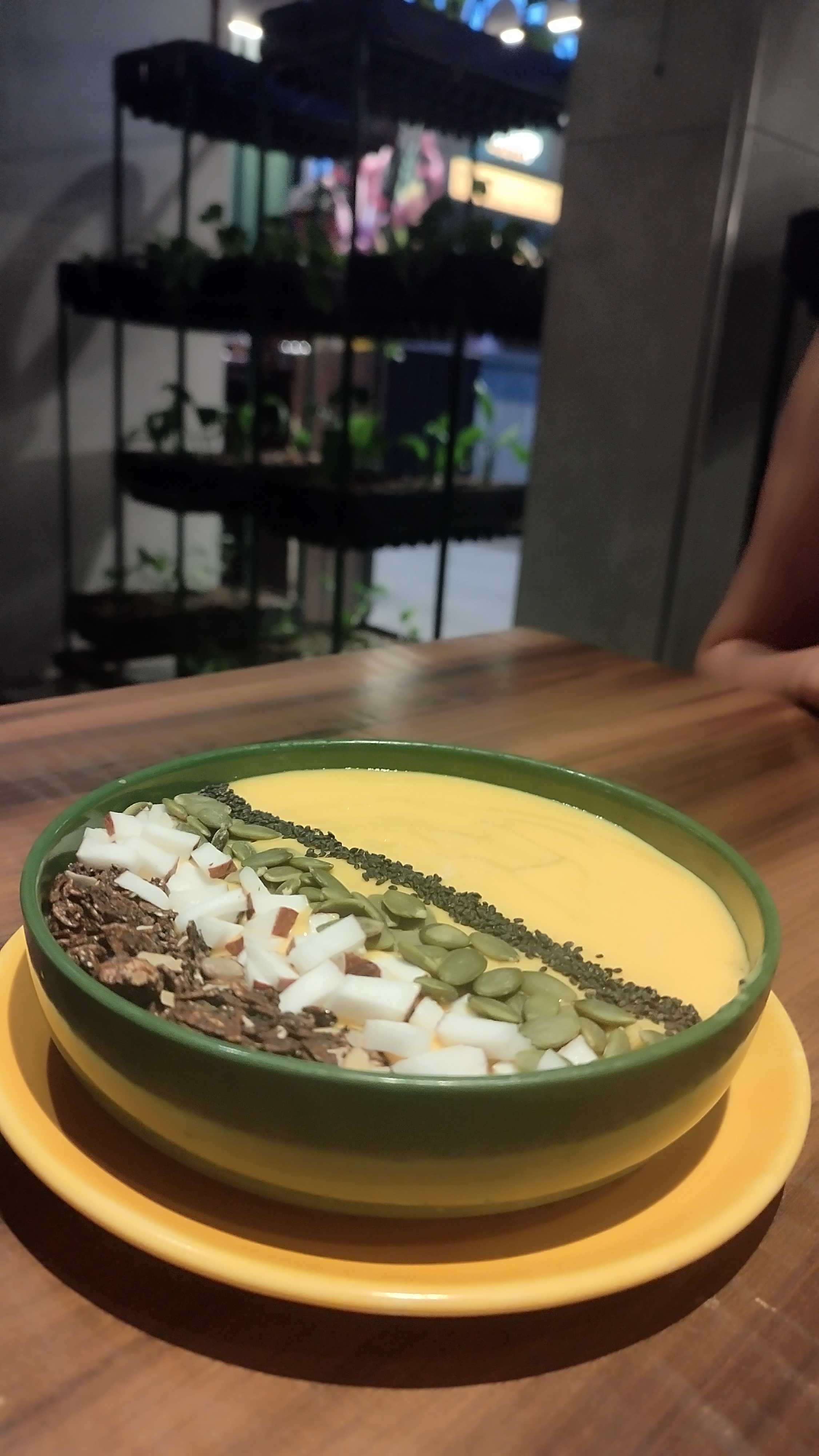 The Bottom Line: Are Smoothie Bowls Worth the Hype? (image credits: wikimedia)