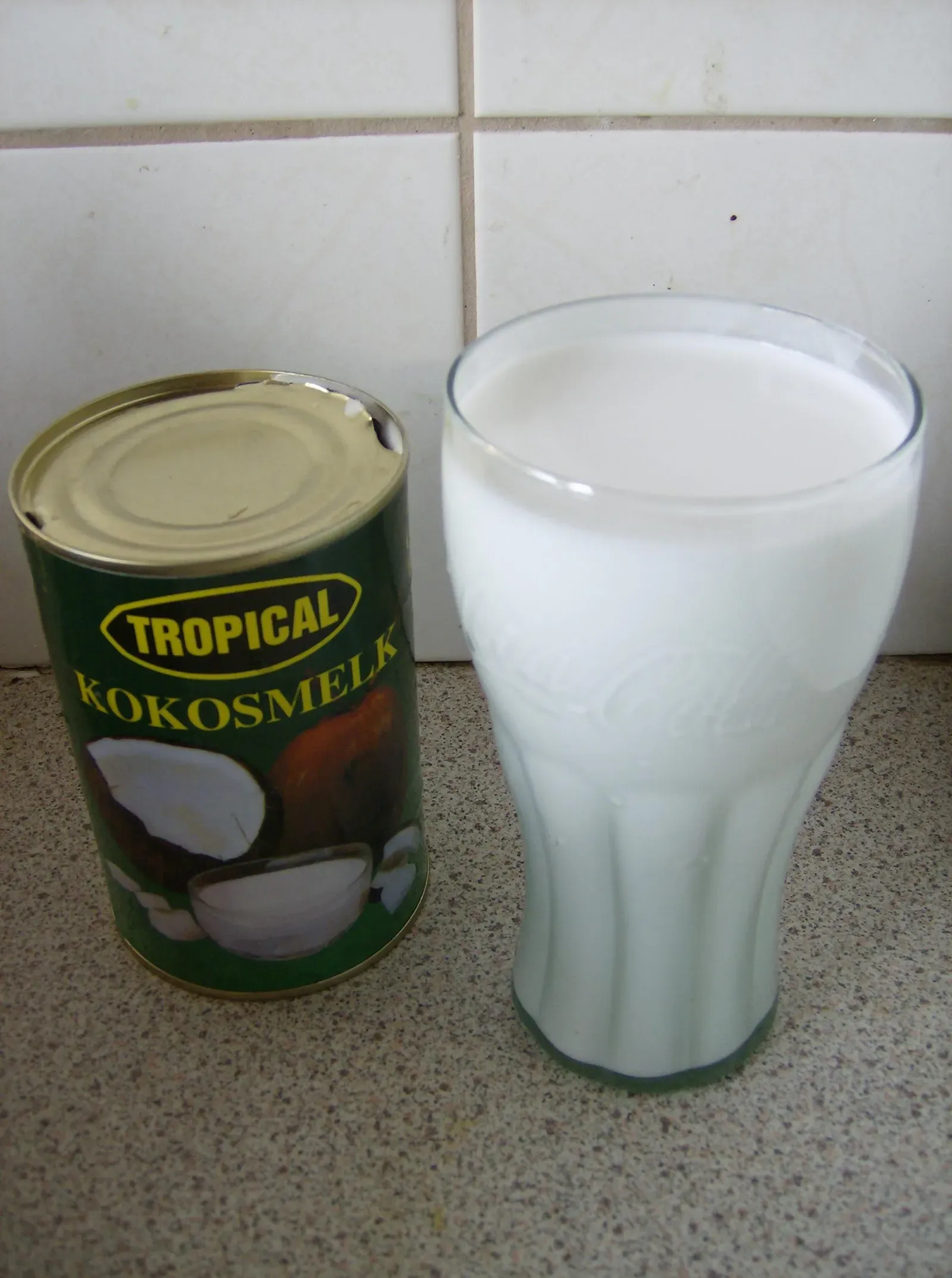 Coconut Milk Delivers Consistency Every Time (Image Credits: Wikimedia)