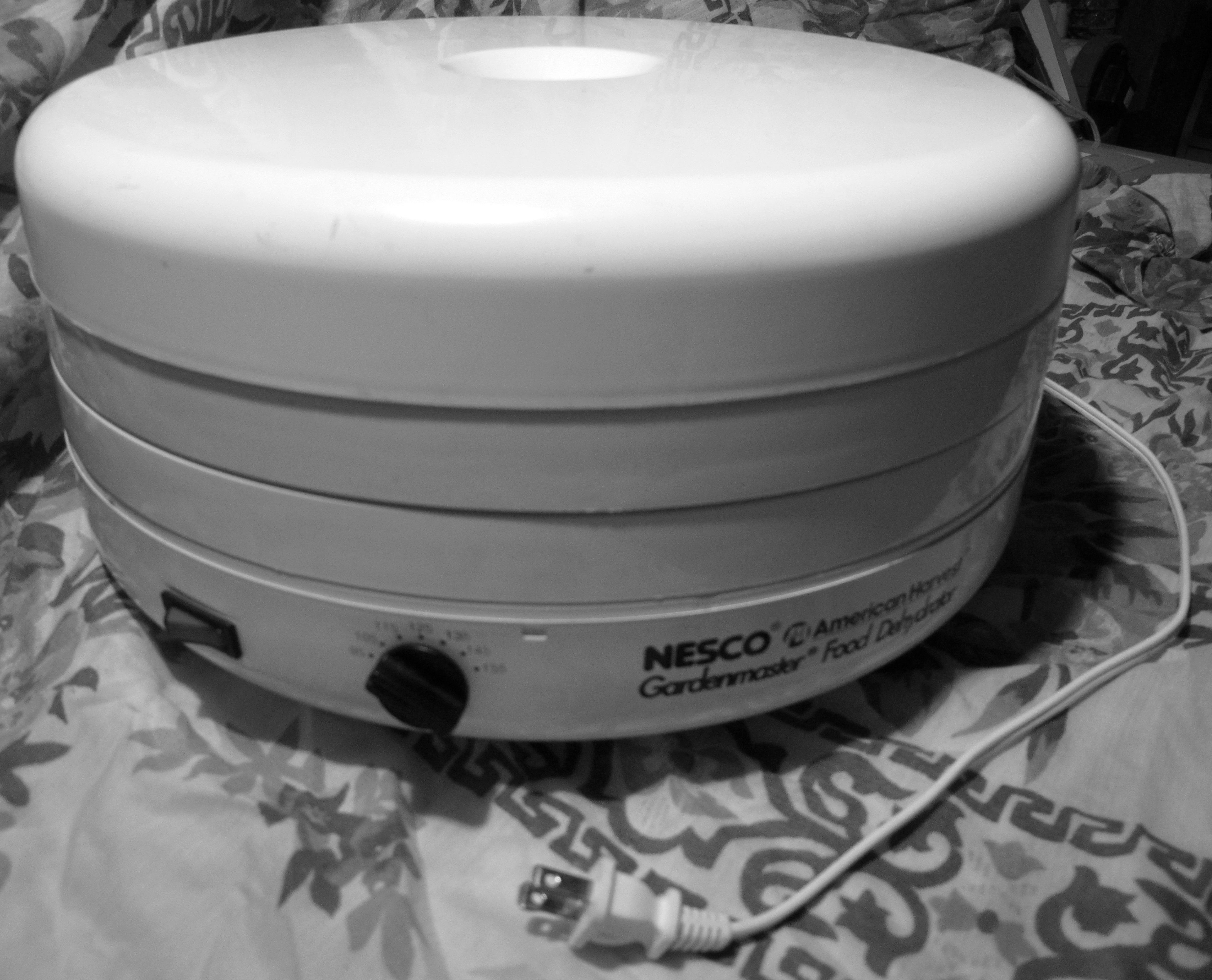 Food Dehydrators (image credits: wikimedia)