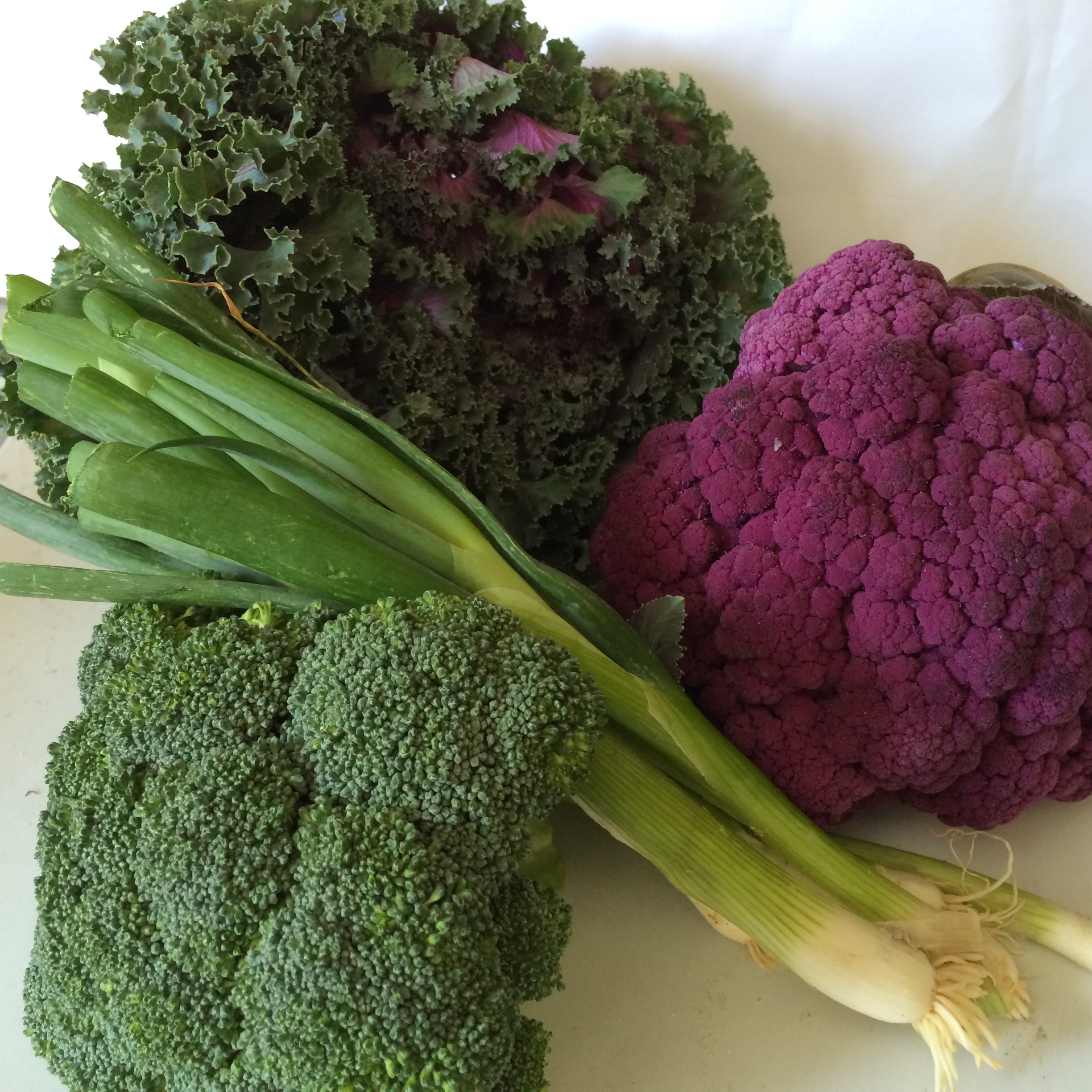Broccoli: Cruciferous Concentration of Vitamins (image credits: wikimedia)