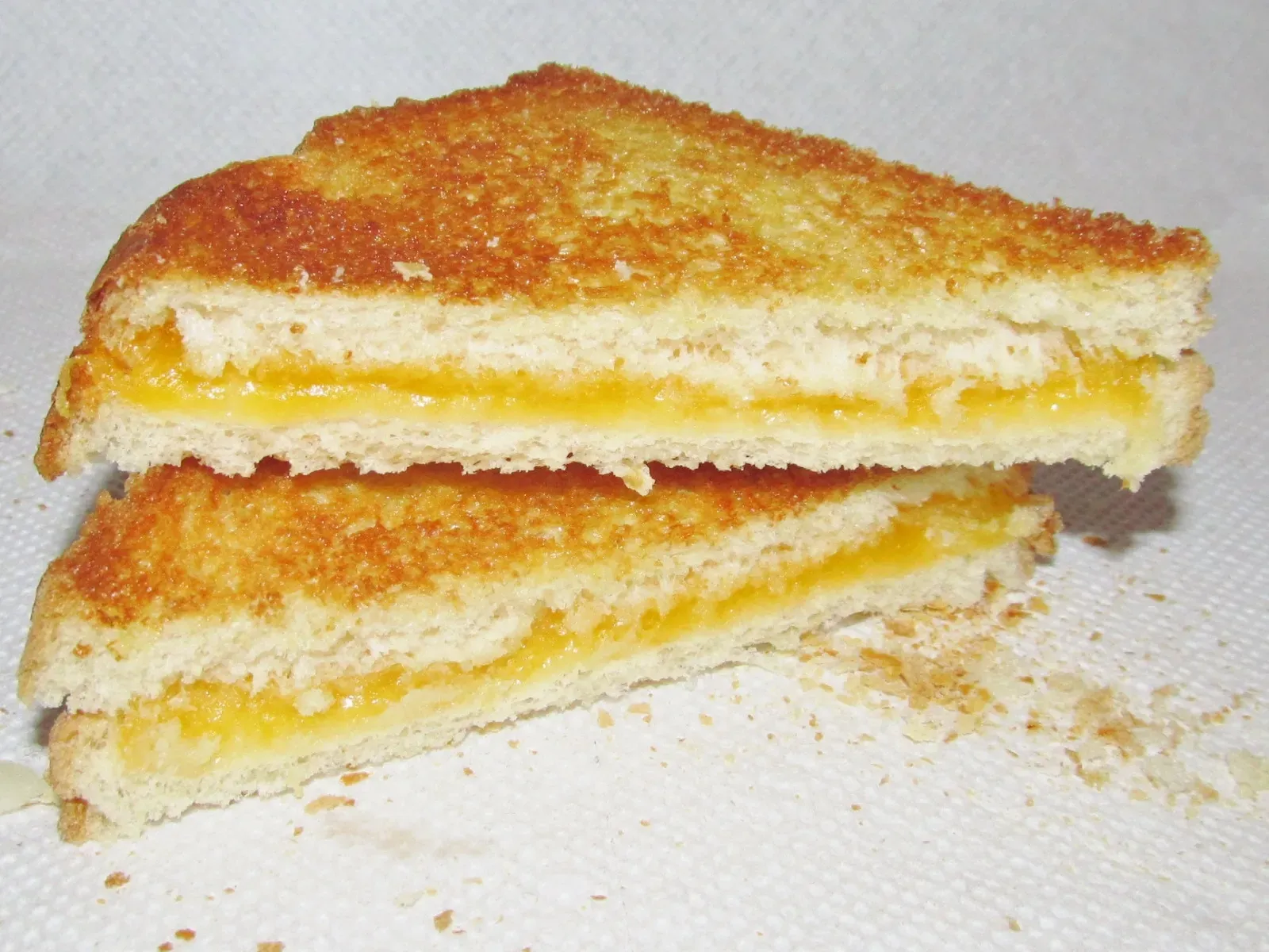 Even Browning vs. Patchy Results: The Side-By-Side Evidence (Grilled Cheese Sandwich, CC BY-SA 2.0)