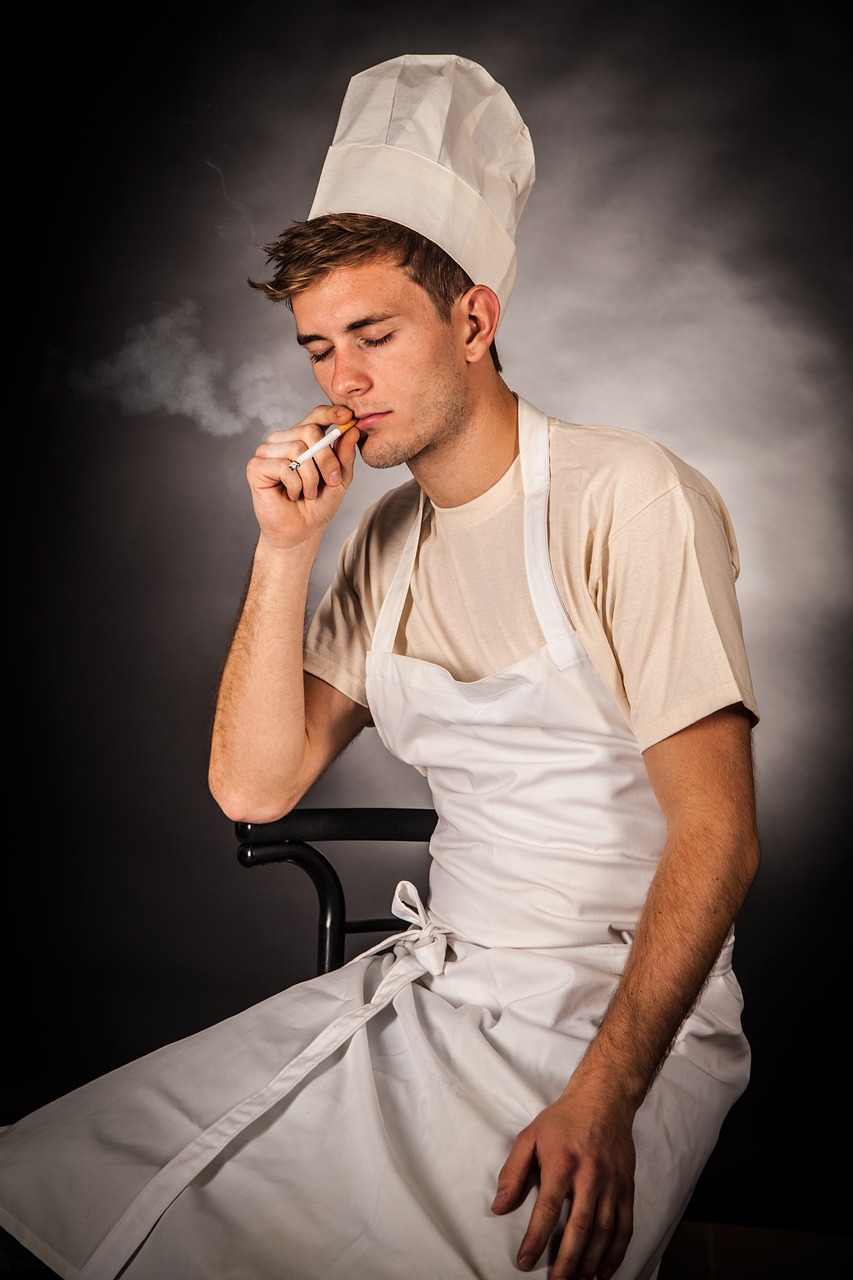 Celebrity Chefs and the Smoking Craze (image credits: pixabay)