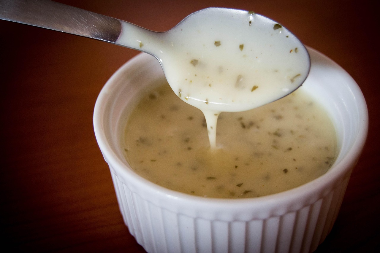 Ranch and Creamy Dressings (Image Credits: Pixabay)