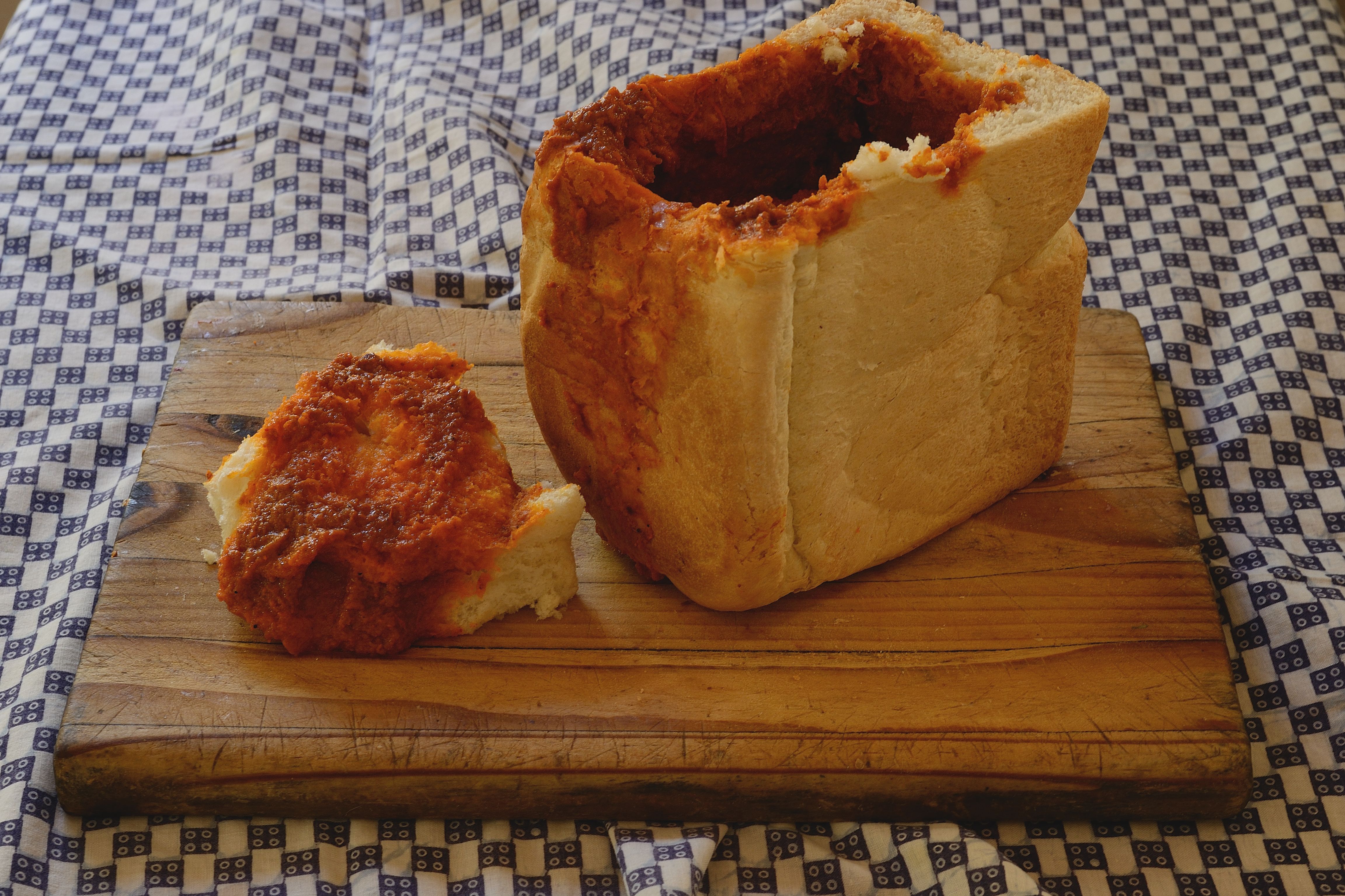 Bunny Chow from Durban's Indian Quarter (image credits: By Lucinda jolly, CC BY-SA 4.0, https://commons.wikimedia.org/w/index.php?curid=36477350)