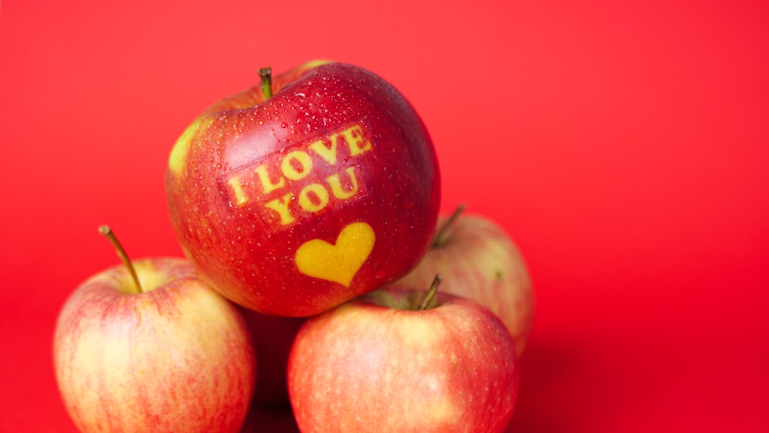 Apples Keep Heart Disease Away (image credits: unsplash)