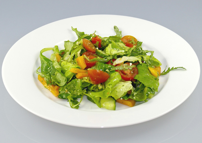 Plant Power: Vegetables at the Heart of Every Meal (image credits: flickr)