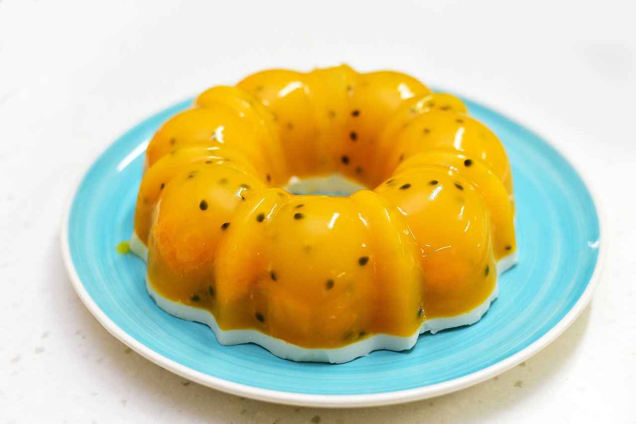 Jell-O and Gelatin Desserts: Wobbly Wonders on Trend (image credits: pixabay)