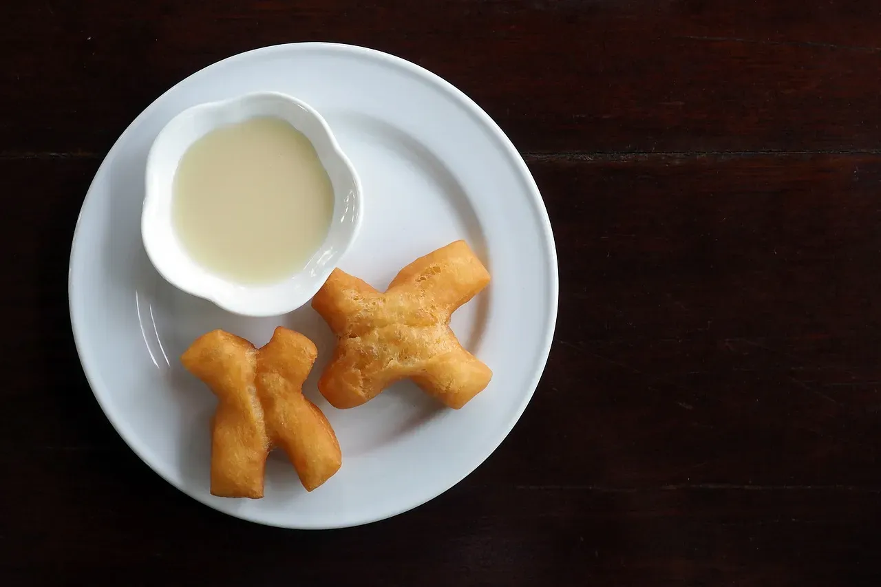 10. Sweetened Sports Drinks: Hydration With a Hidden Cost (Image Credits: Pixabay)