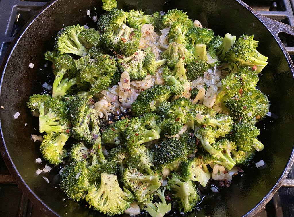 The Chef's Secret: Sautéing with Steam (image credits: flickr)