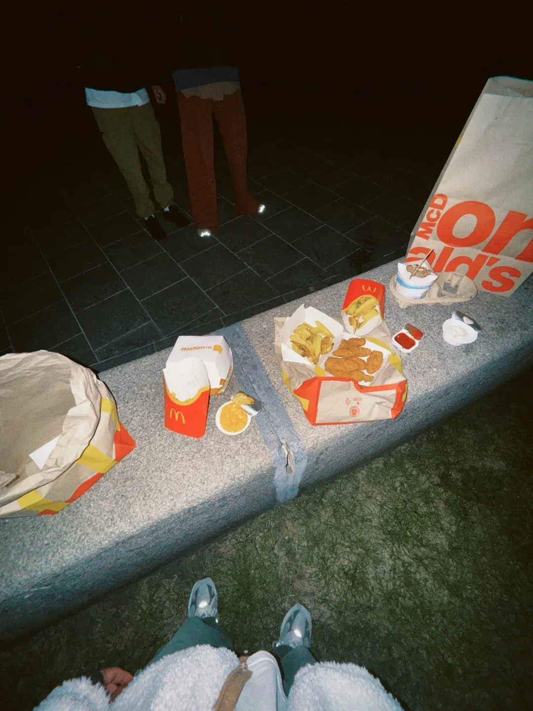 Leaving Food Out Too Long Before Refrigerating (Image Credits: Unsplash)