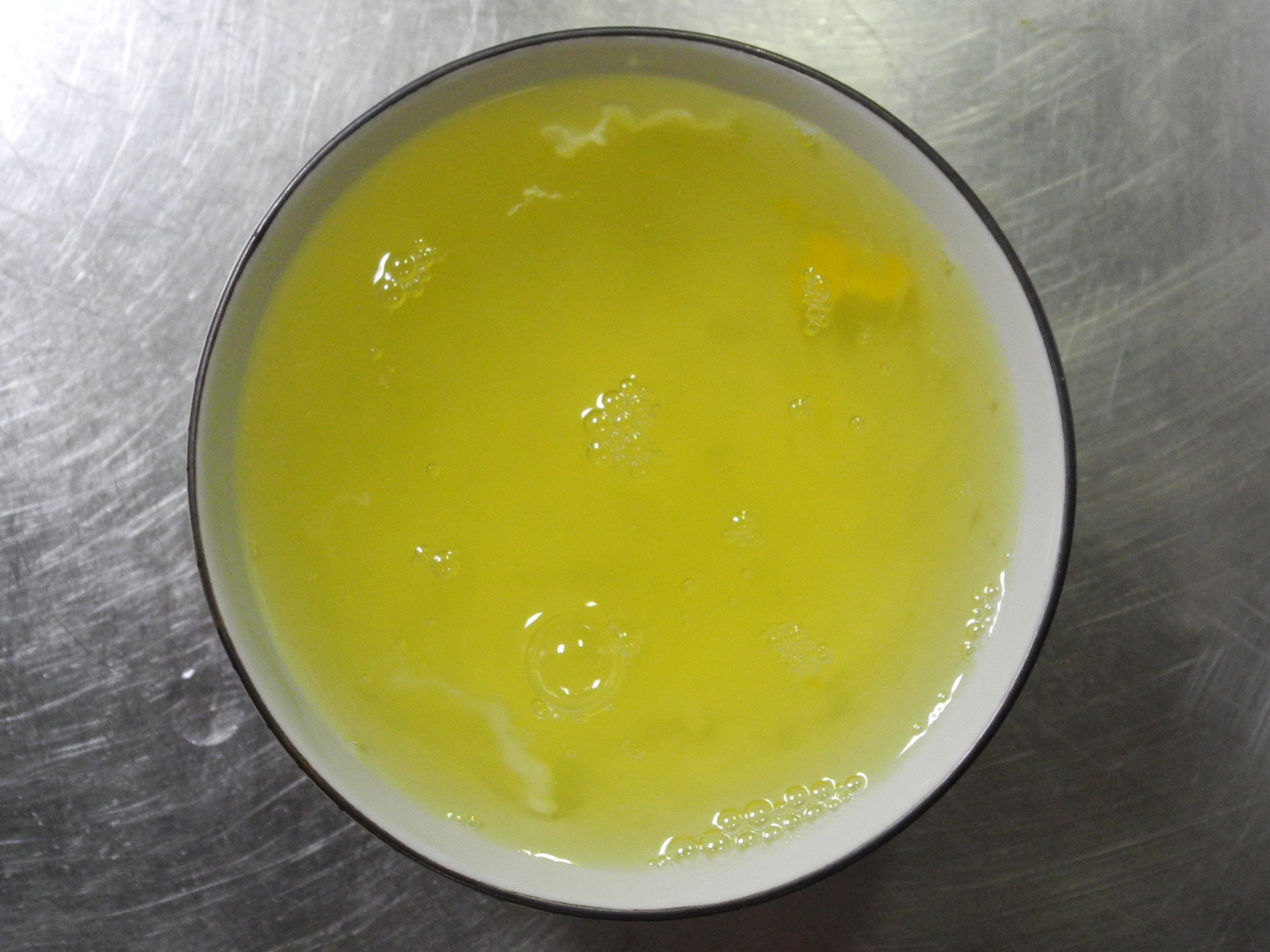 Egg Whites (image credits: wikimedia)