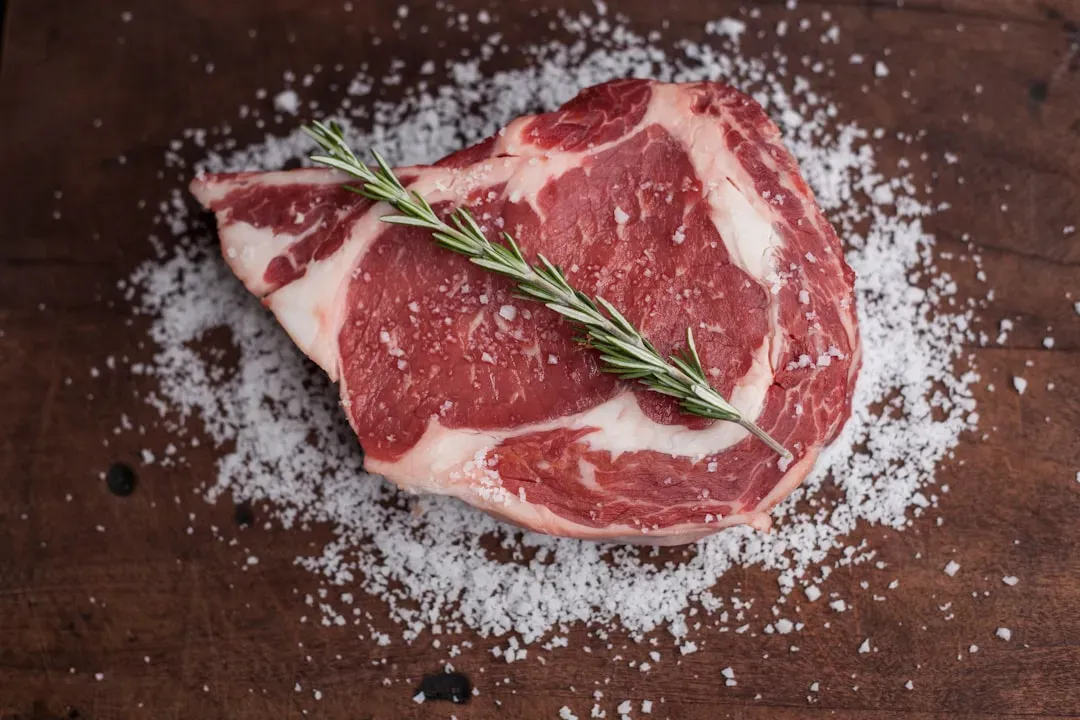 Salt During Active Cooking: The Maillard Connection (Image Credits: Unsplash)
