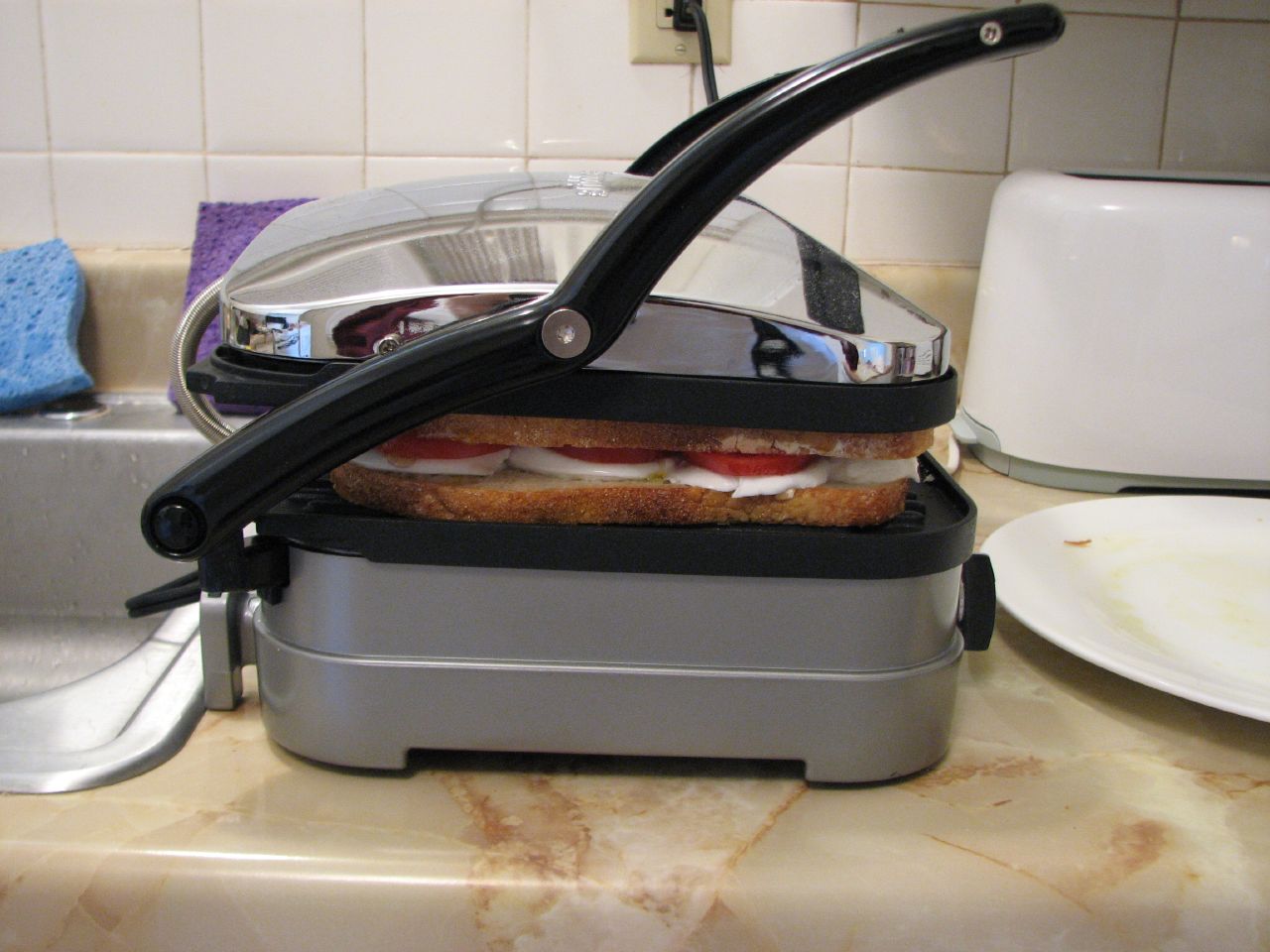 Sandwich Makers and Panini Presses (image credits: wikimedia)
