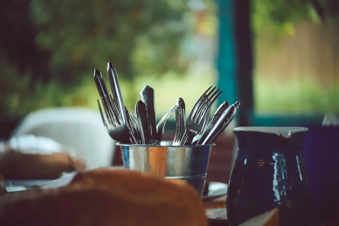 Eating Speed and the Satiety Signal Delay (Image Credits: Unsplash)