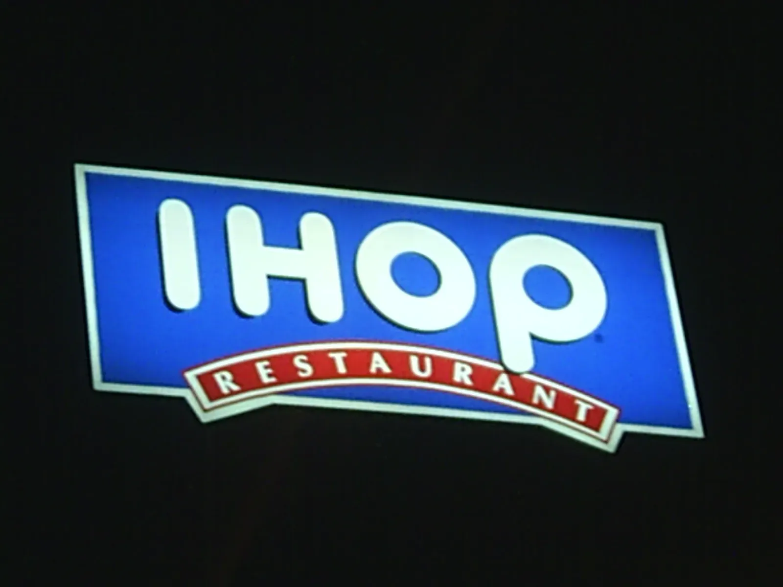5. IHOP: Breakfast at Dinner Prices (Image Credits: Wikimedia)
