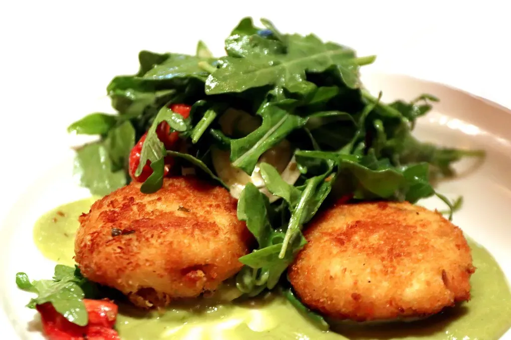 The Hidden Calorie Ceiling in Balanced Portions (Image Credits: Flickr)