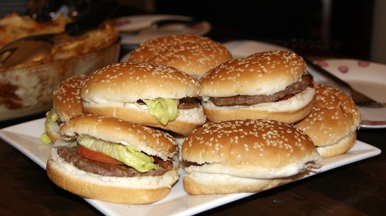 Chick-fil-A: The Chicken Sandwich Champion (image credits: pixabay)