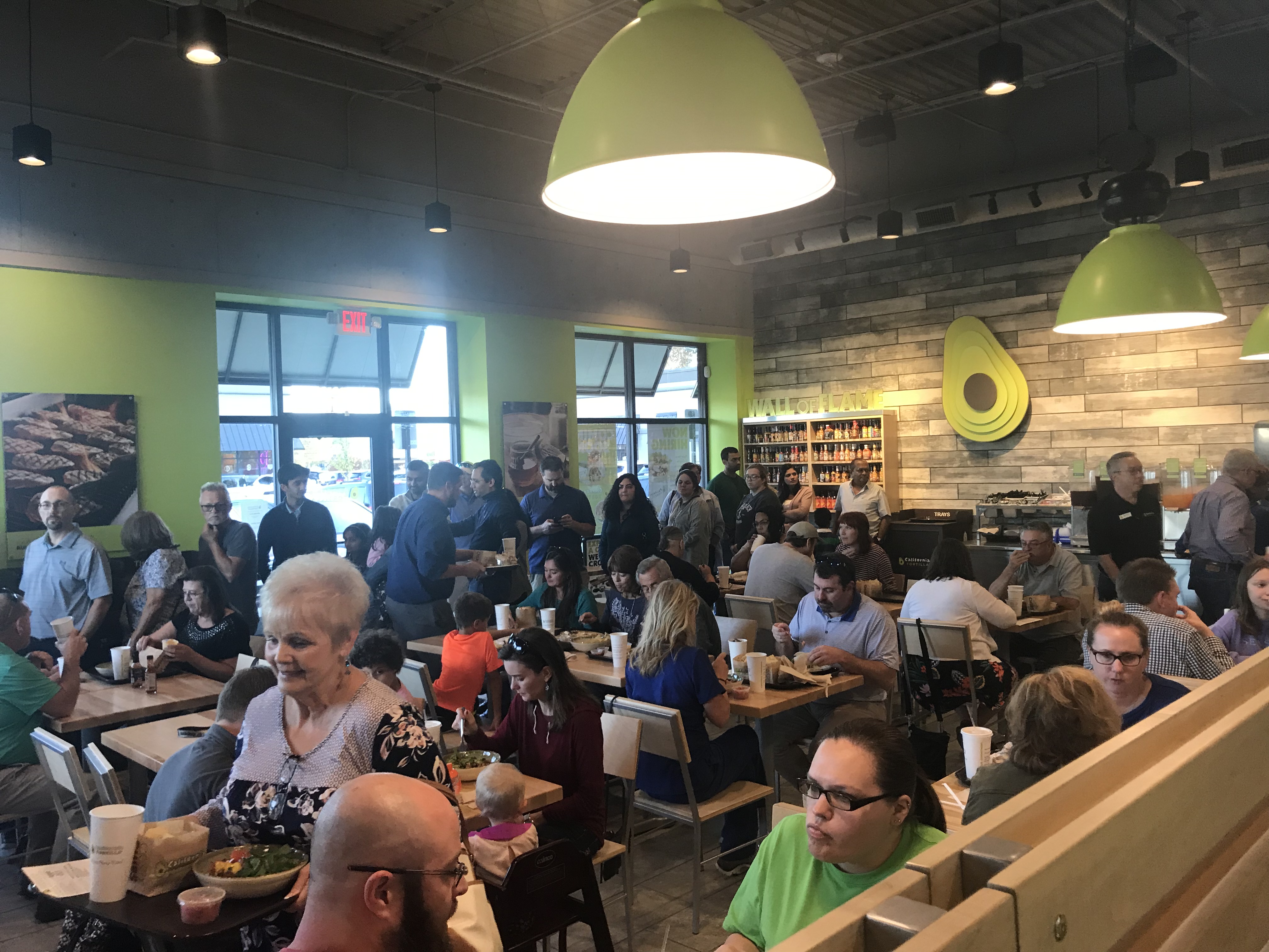 The Fast-Casual Revolution That Changed Everything (Image Credits: Wikimedia)