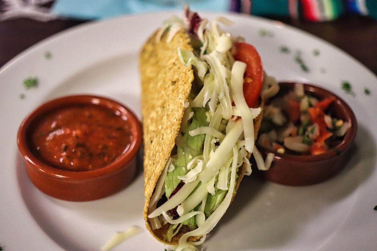 Corn and Black Bean Tacos (image credits: pixabay)