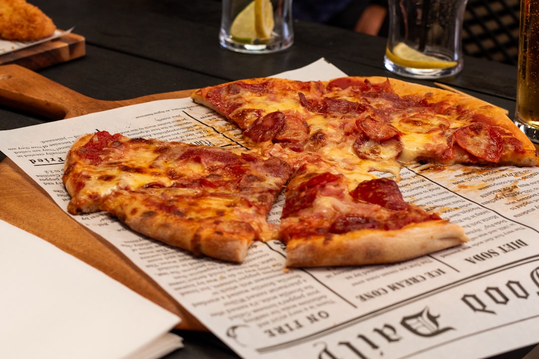 Tavern-Style: Midwest's Cracker-Thin Comfort Food (image credits: unsplash)