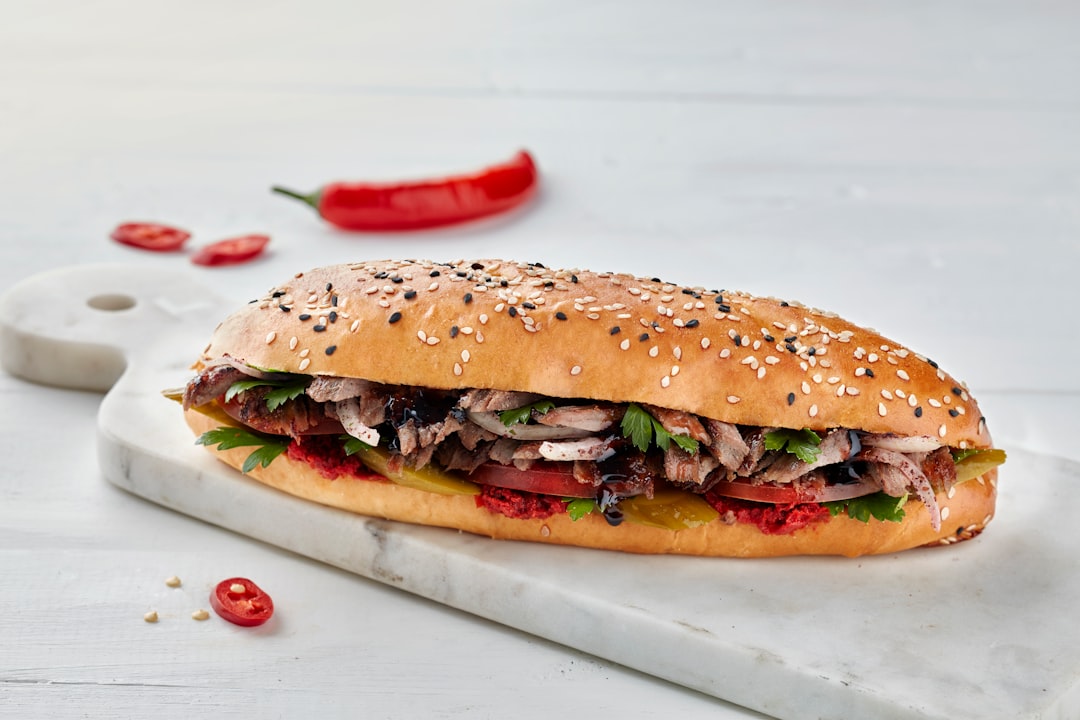 Wendy's: The Fresh, Never Frozen Approach (image credits: unsplash)