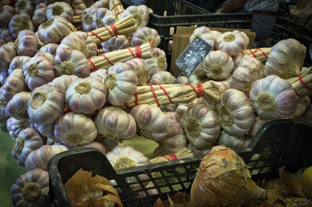 Garlic: Nature’s Powerful Protector (image credits: unsplash)