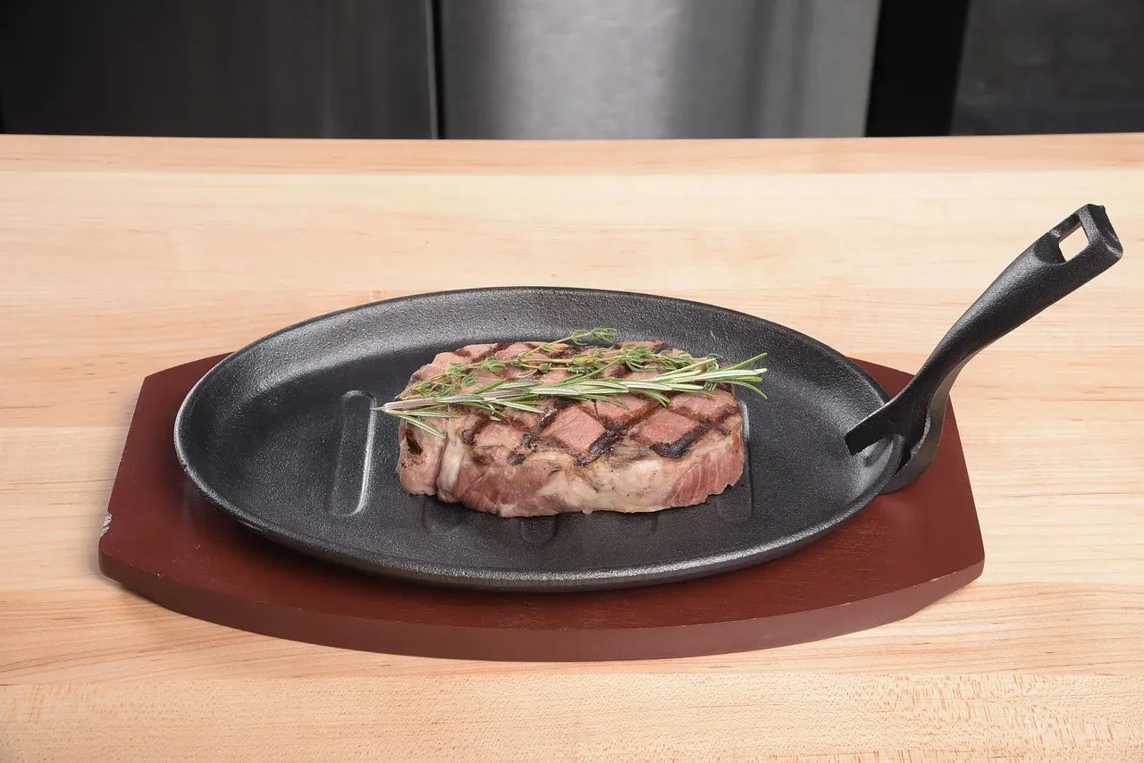 Cast Iron: The Science Behind the Hype (Image Credits: Pixabay)