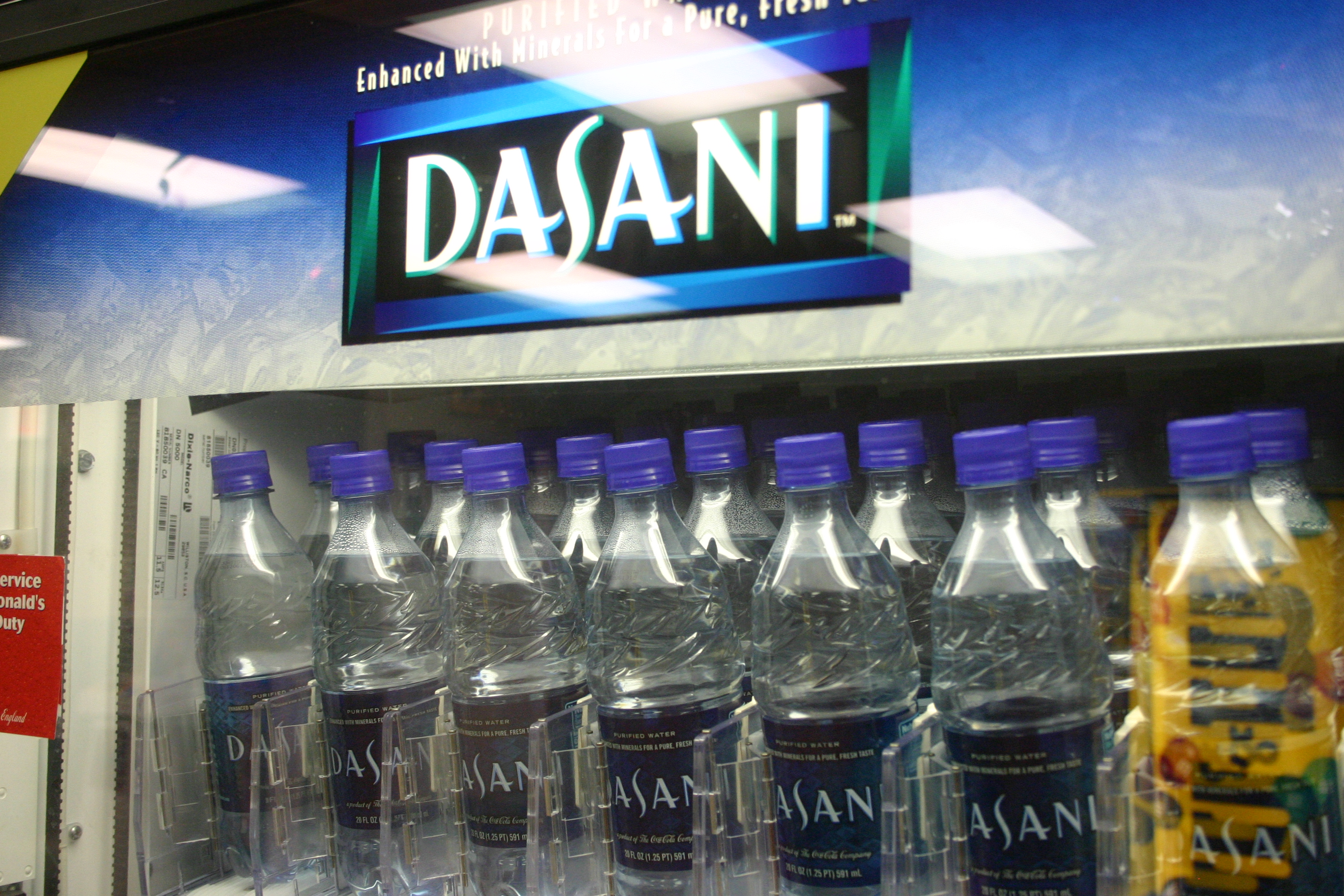 Dasani: The Water Everyone Loves to Hate (image credits: CC BY-SA 3.0, https://commons.wikimedia.org/w/index.php?curid=124942806)