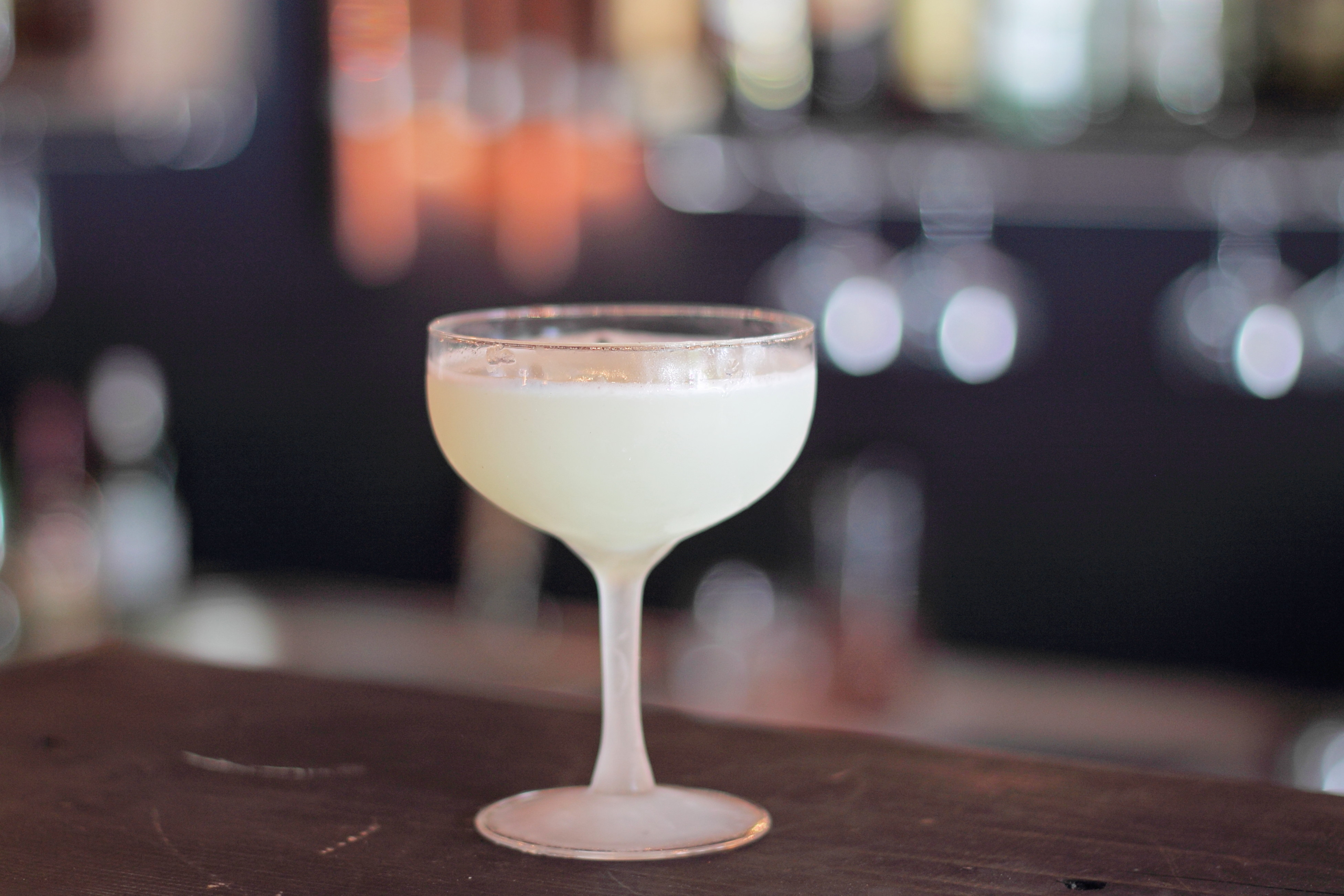 The White Lady: Prohibition-Era Perfection (Image Credits: Wikimedia)