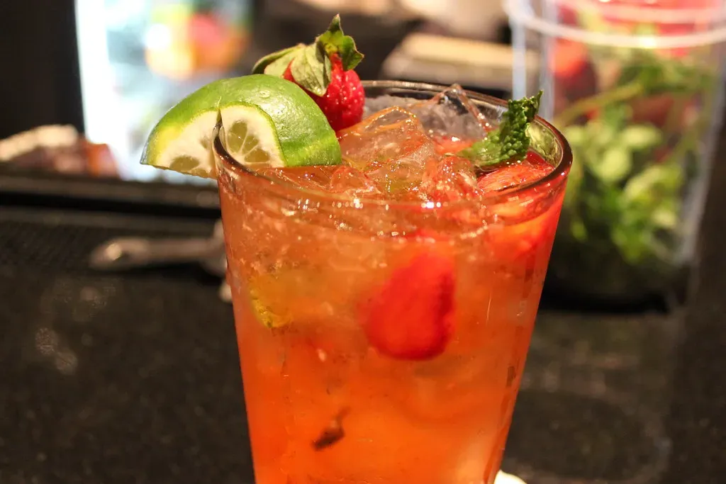 Trendy Orders vs. Classic Choices Tell Different Stories (Image Credits: Flickr)