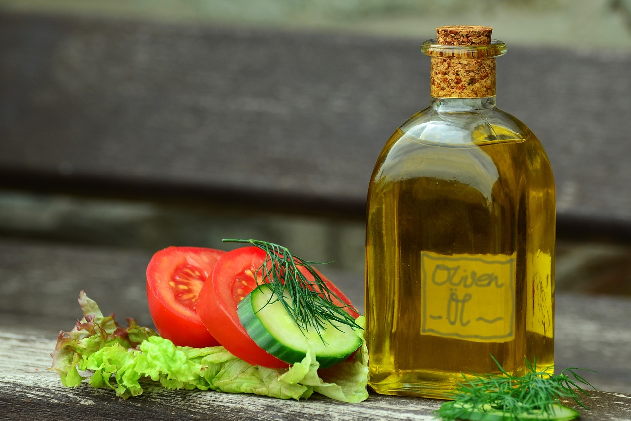 Homemade Salad Dressings (image credits: pixabay)