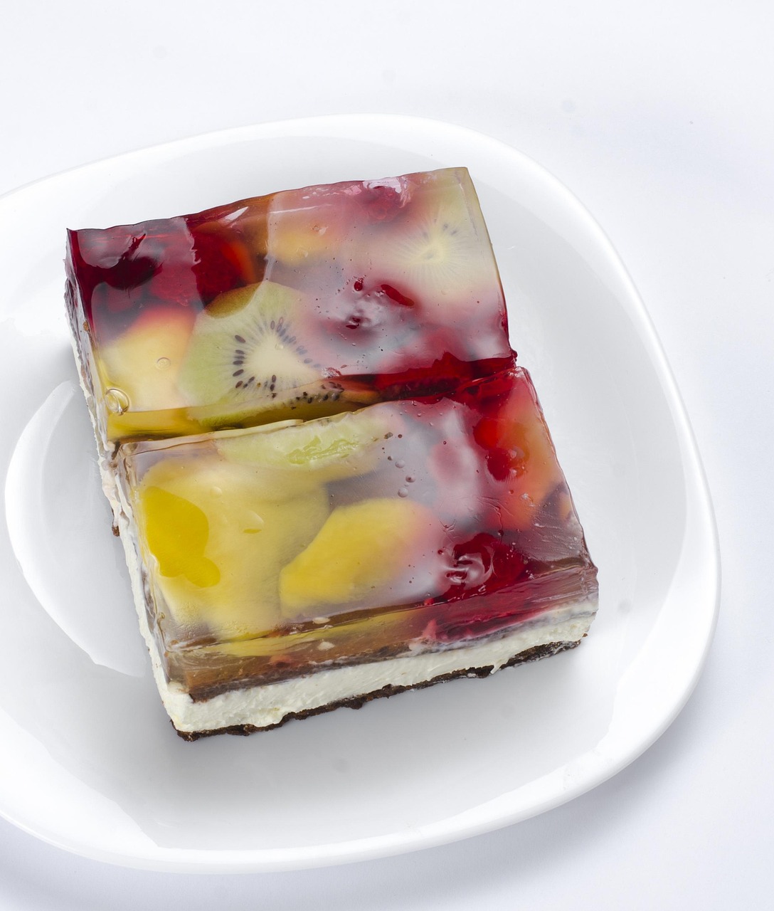 Sugar-Free Gelatin with Fresh Strawberries (image credits: pixabay)